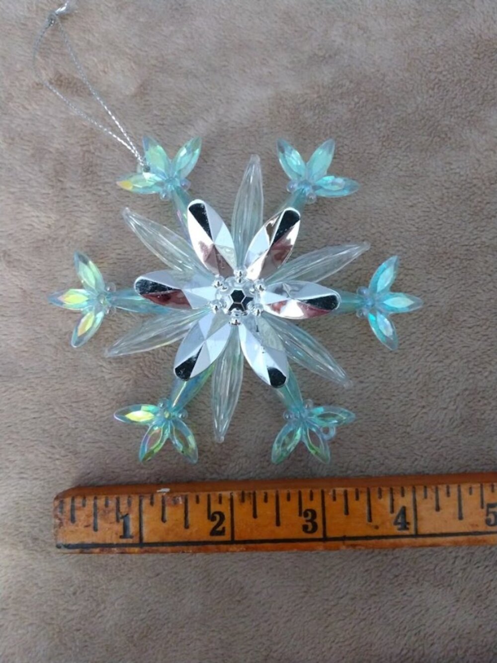 Bath & Body Works Crystal Snowflake Candle Topper Magnetic Ornament For 3-Wick - Picture 7 of 7